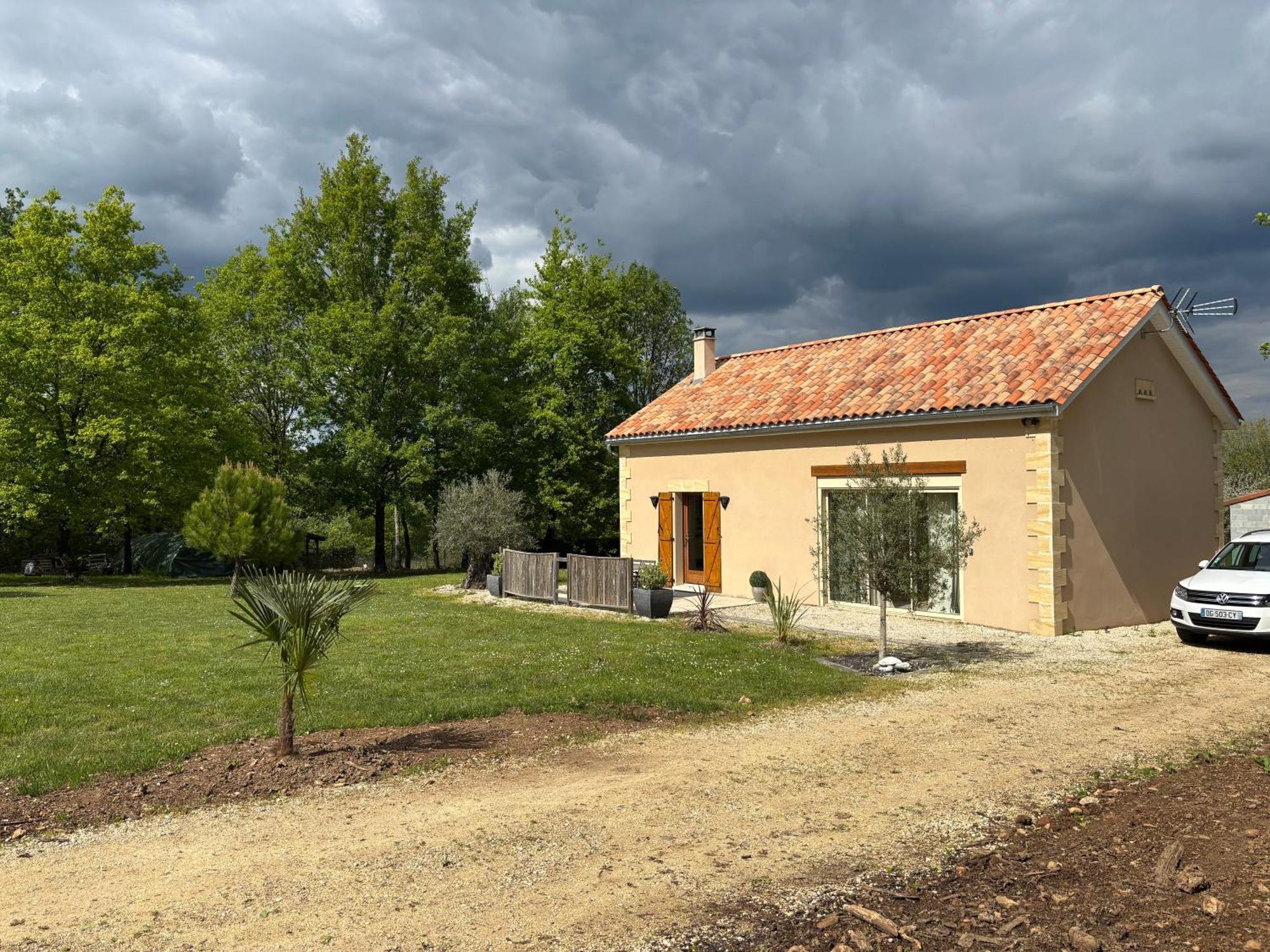 Gite Des Petites Fayes Sud La Douze Экстерьер фото